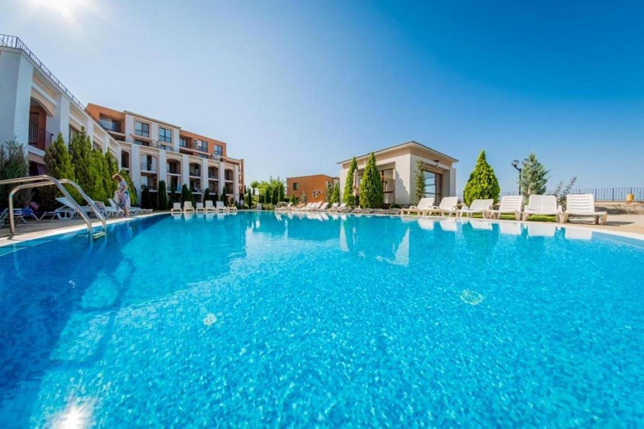 Noks - Menada Apartament *